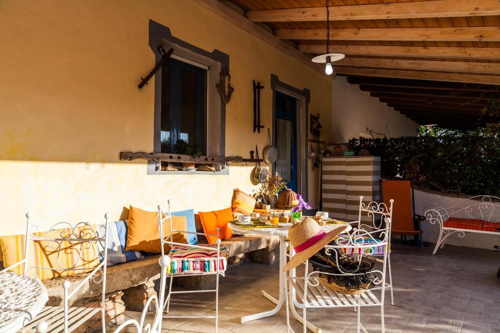 Bed and Breakfast The Old Farm Asfodeli - Adults Only Sanalvò Exterior foto